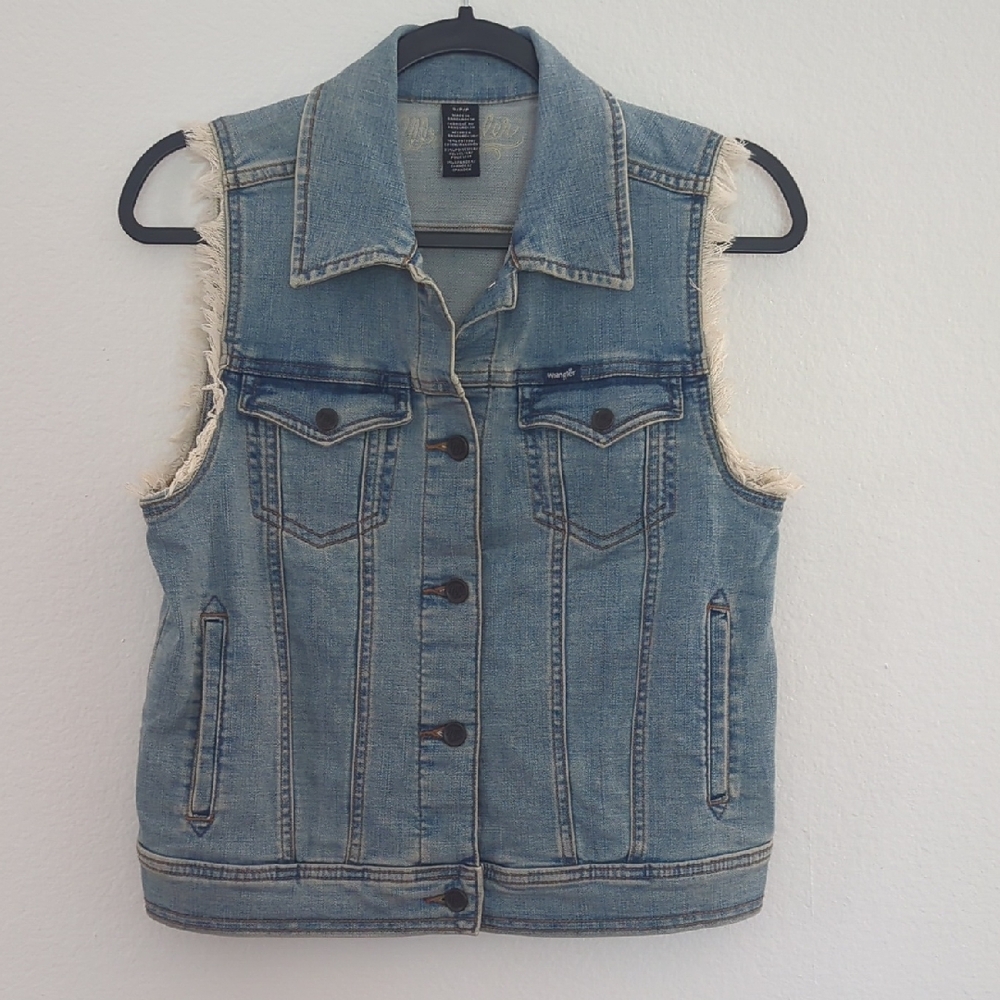 Wrangler Women's Frayed Denim Vest
